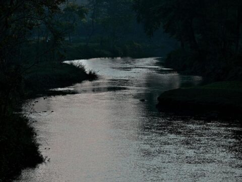 Flusslauf Dämmerung